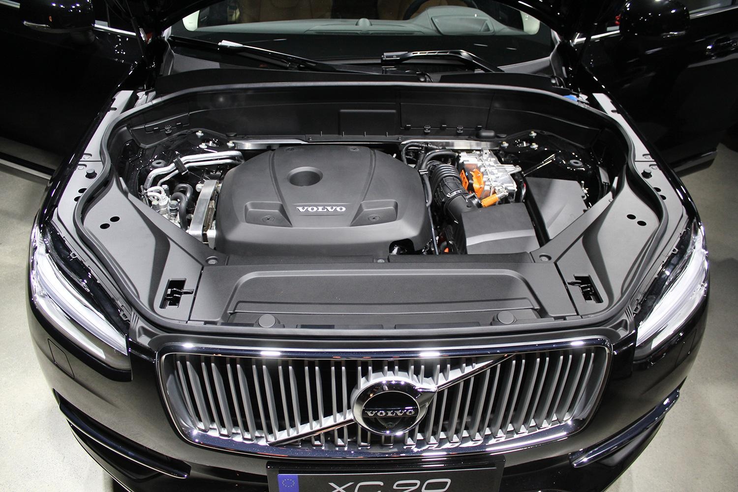 2015-volvo-xc90-engine-1500x1000.jpg