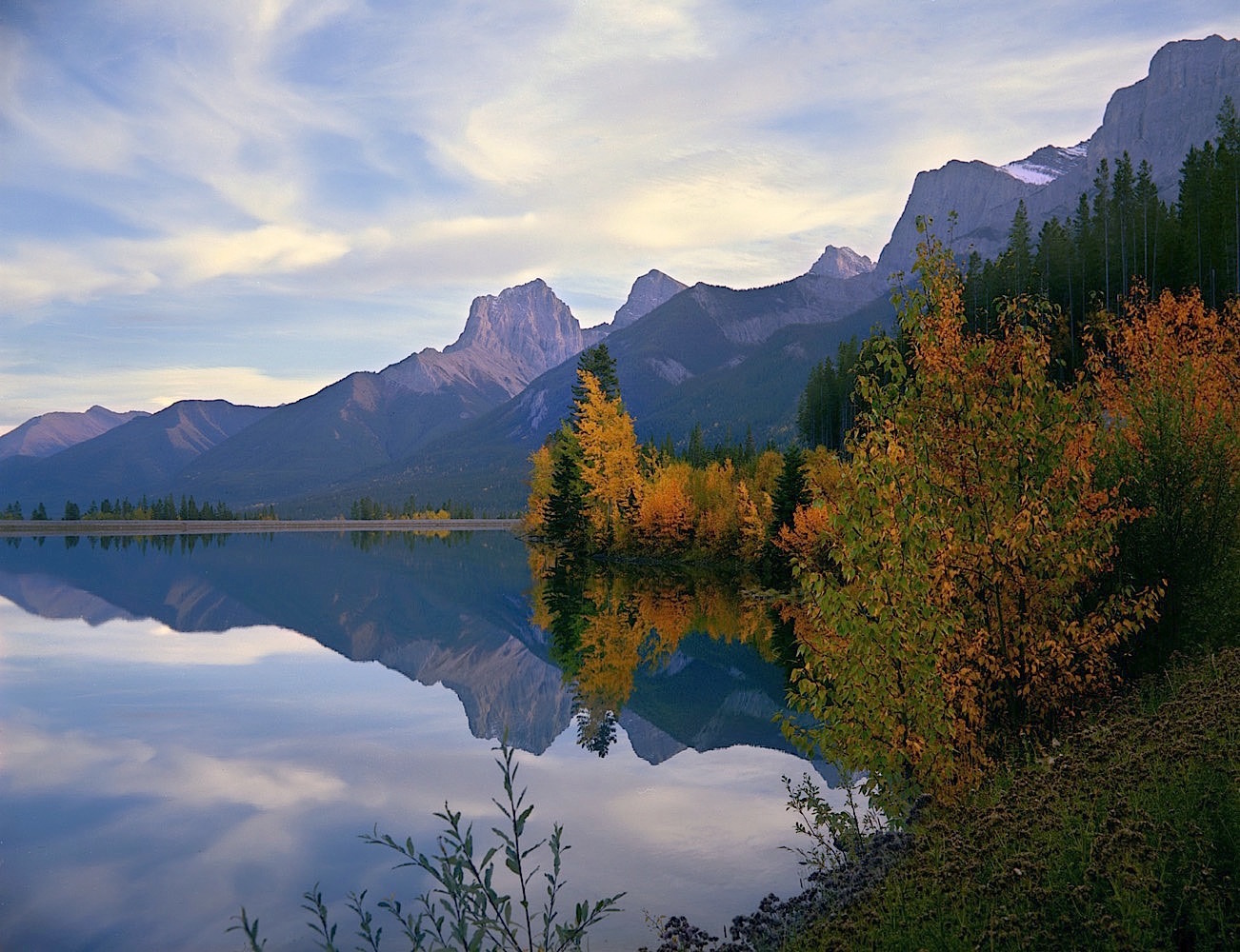 AB75_9_0DSprayLakes.jpg