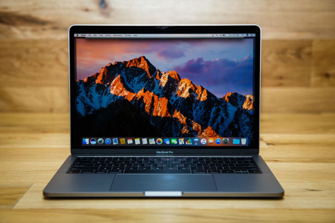 apple-macbook-pro-13-inch-2016-1765-026.jpg