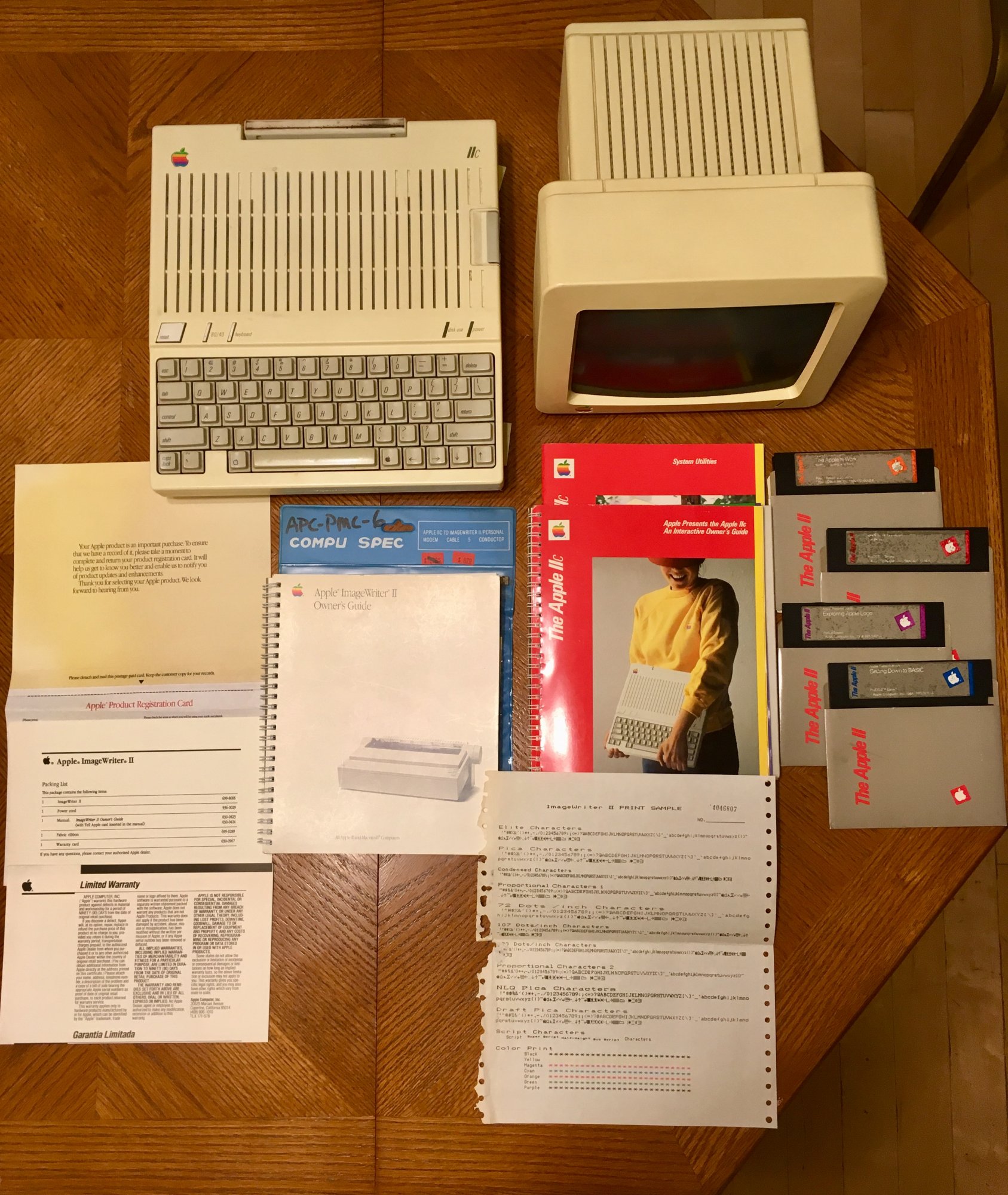 AppleIIc01.jpg