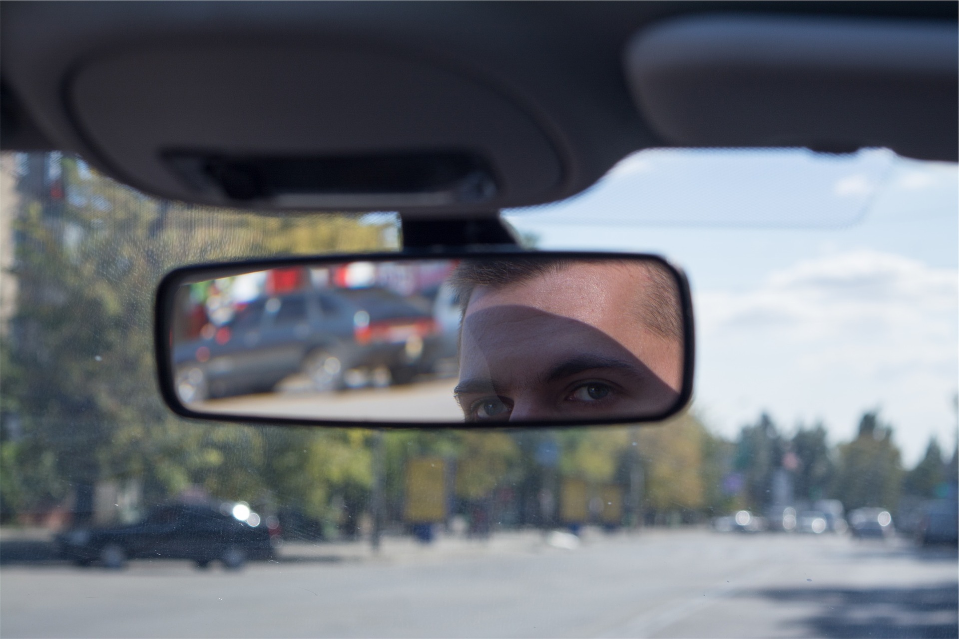 asg_Eecisx5hyryj07WE-art_p6xMqFHw4jFFrL67-1550975206126-rearview-mirror-2626476_1920.jpg