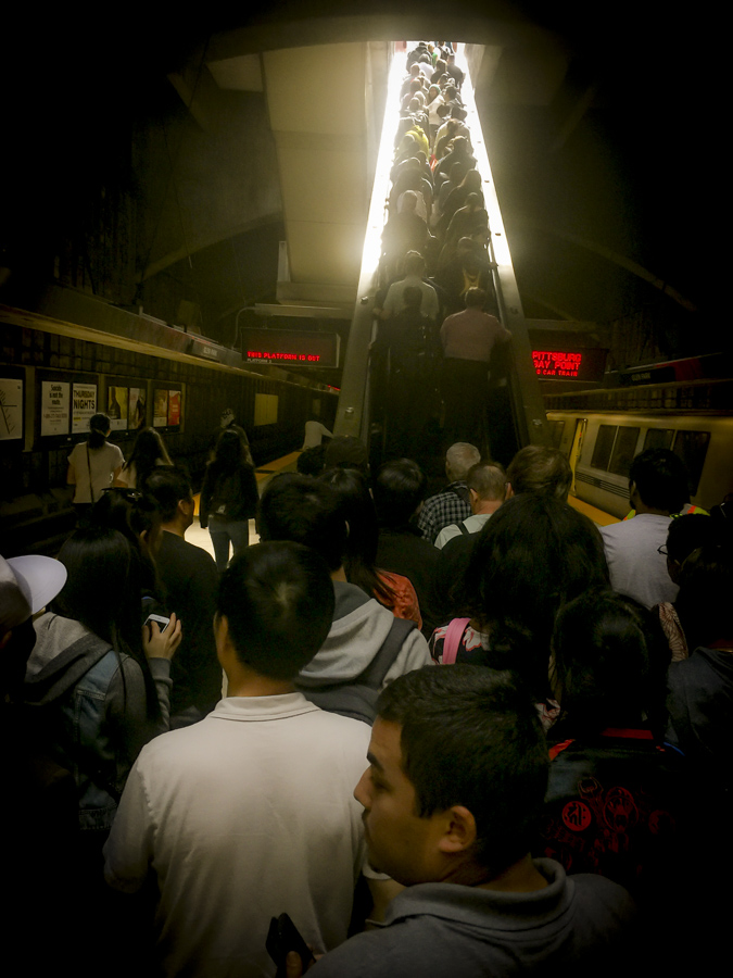 BART Escalator 8-13-16-100.jpg