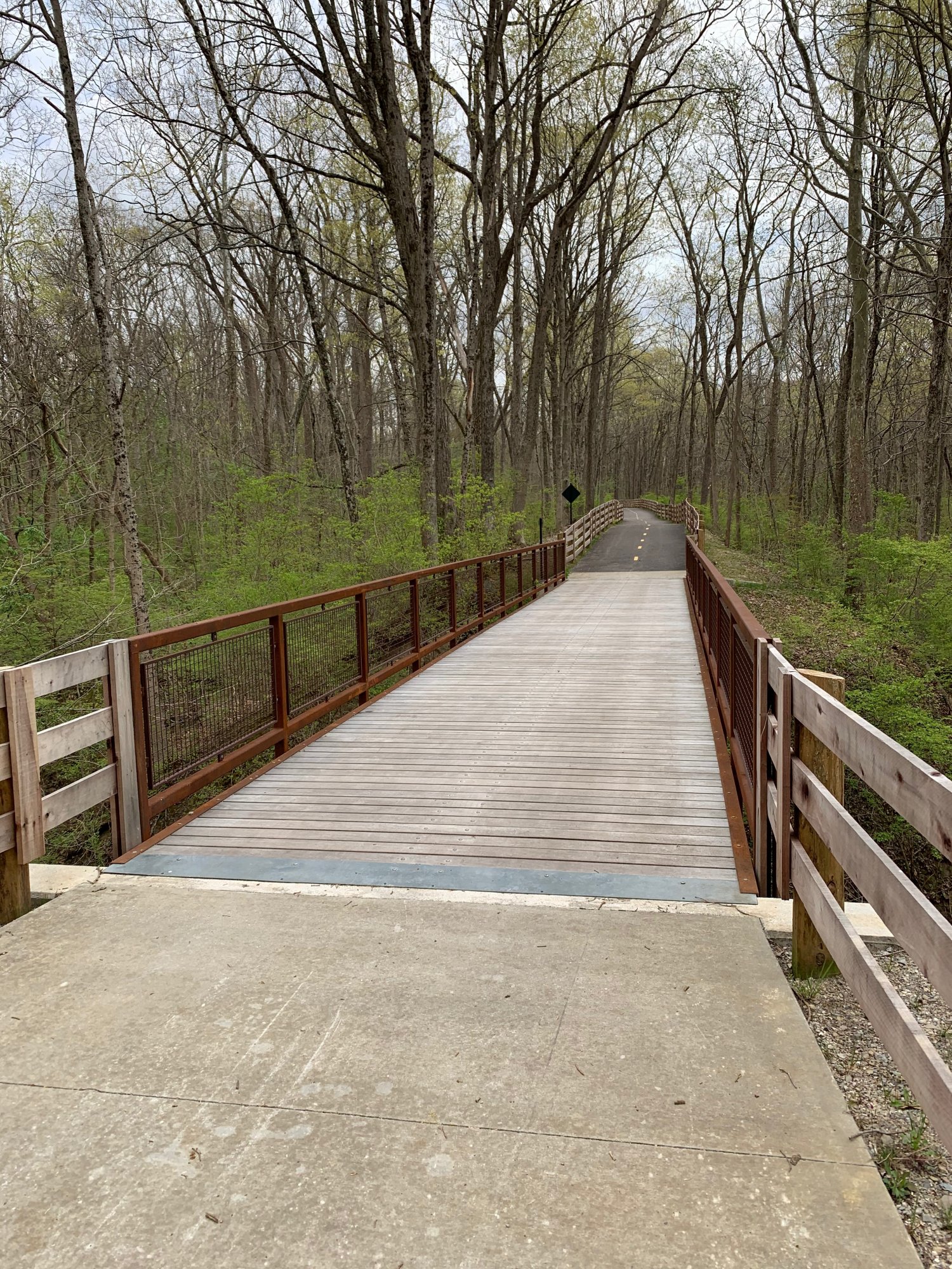 Battelle Daarby Creek - Camp Chase Trail bridge.jpeg