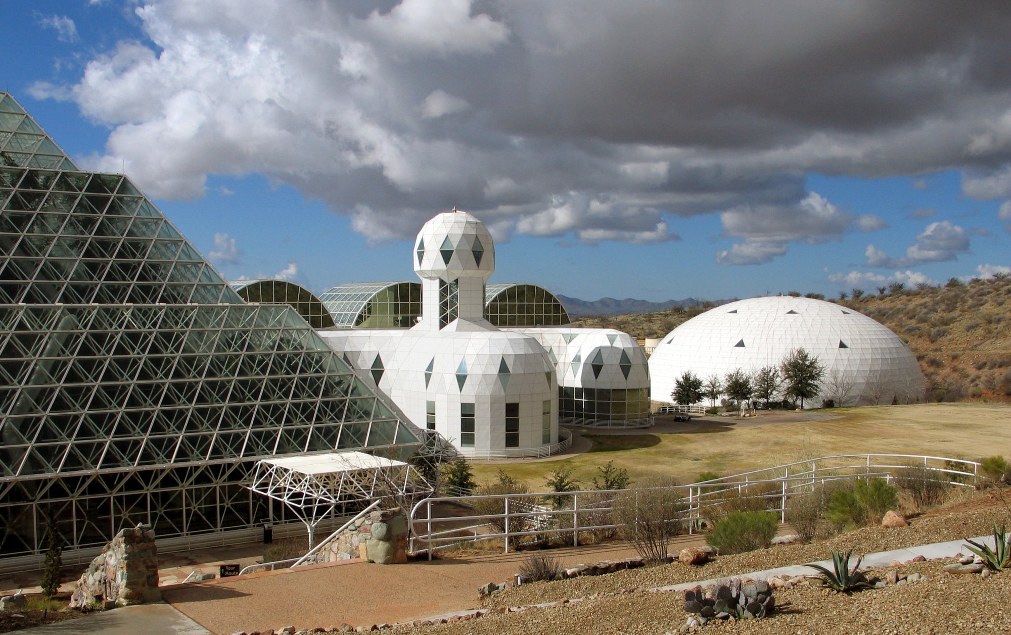 Biosphere 2, Tucson.jpg