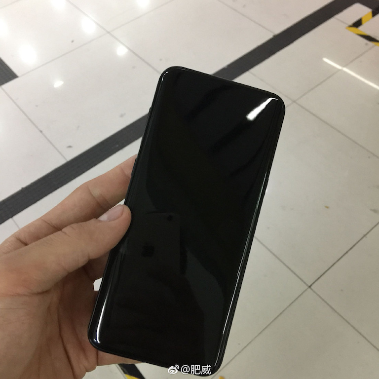 black-galaxy-s8-leaked-3.jpg