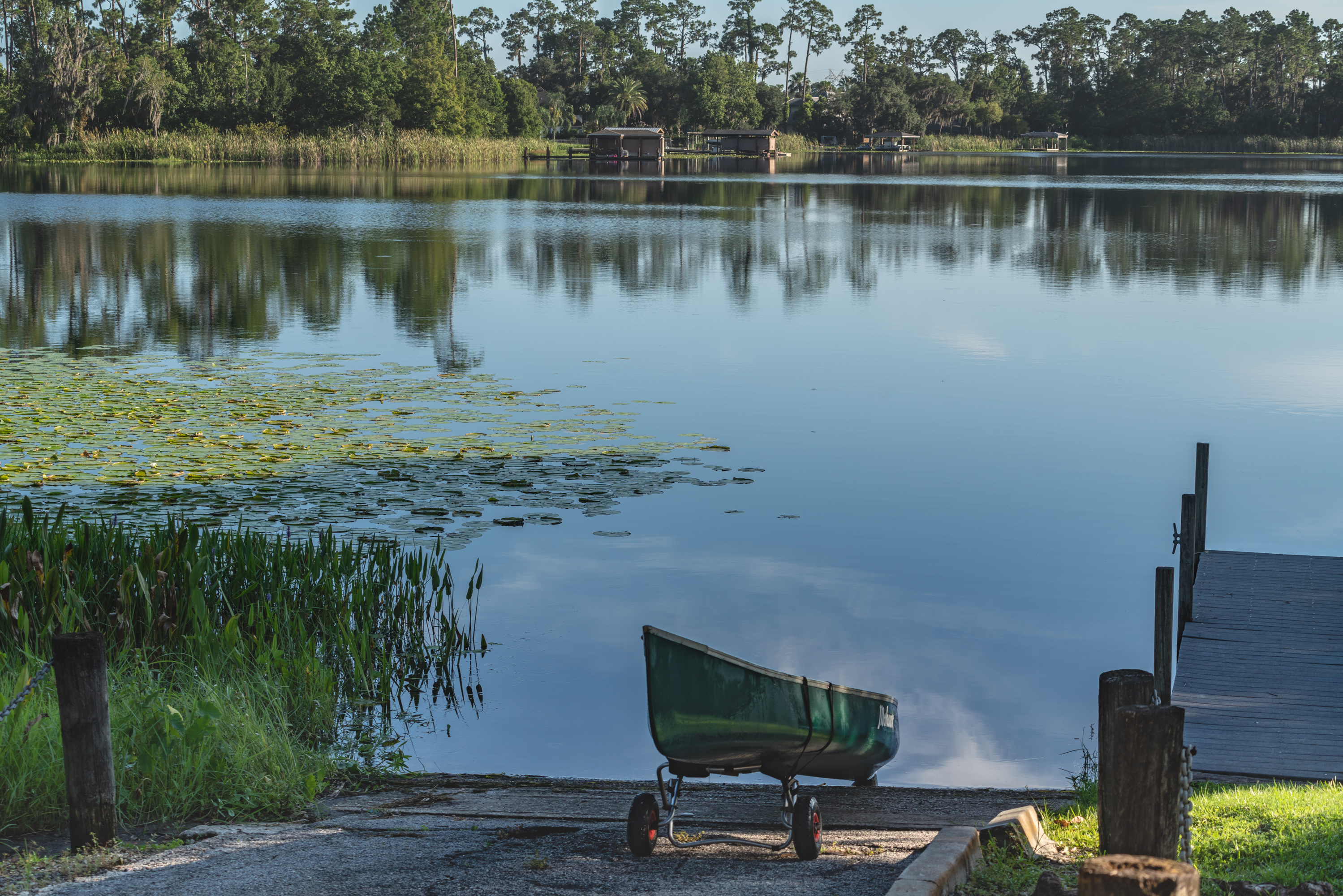 Canoe - 2000px-1.jpg