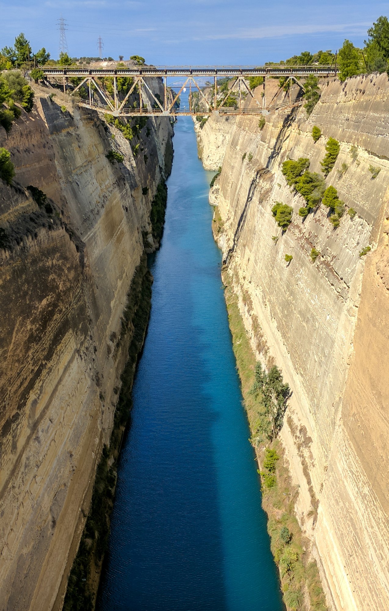 Corinth Canal.jpg