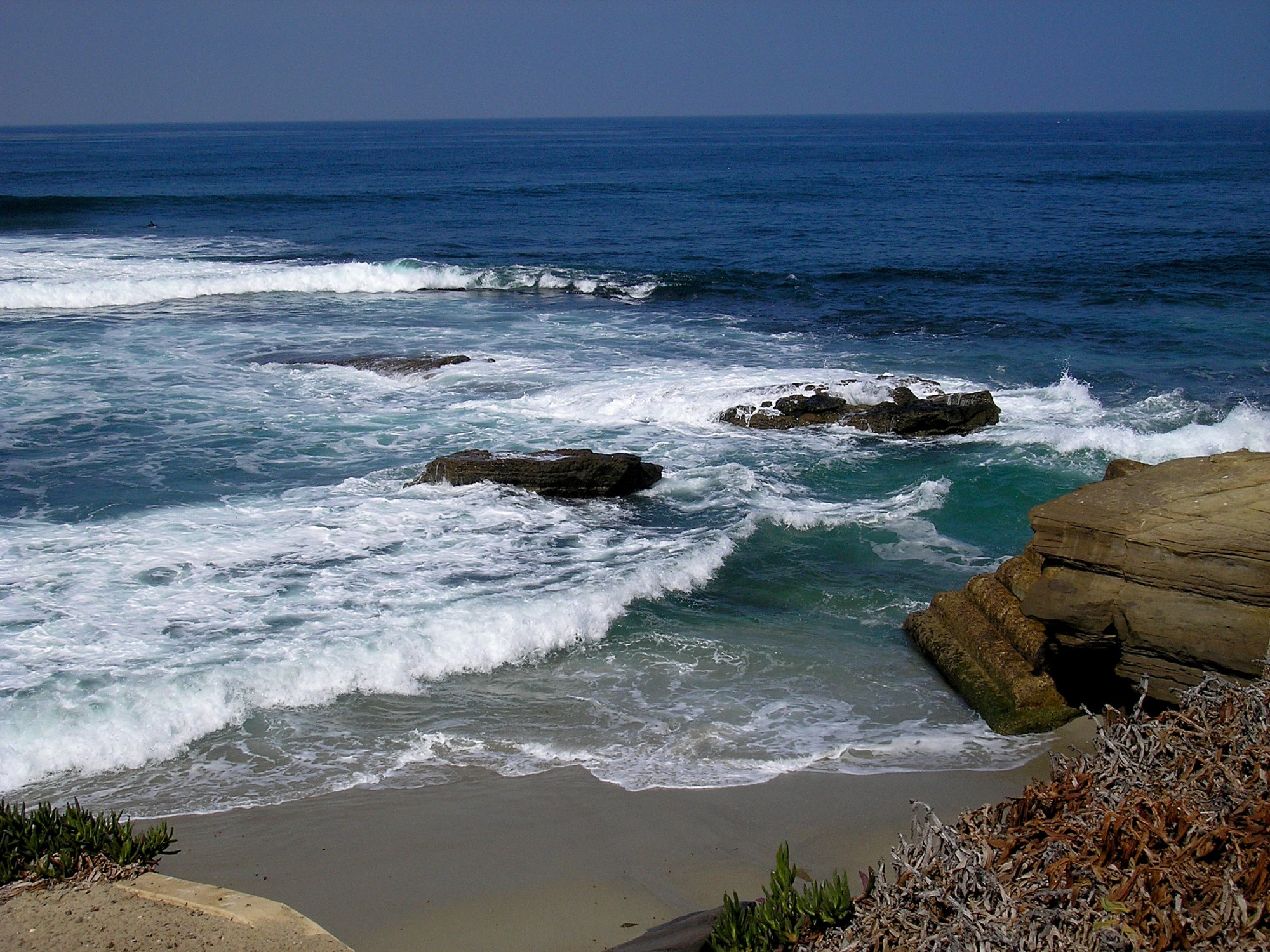 cove surf rocks 7.jpg