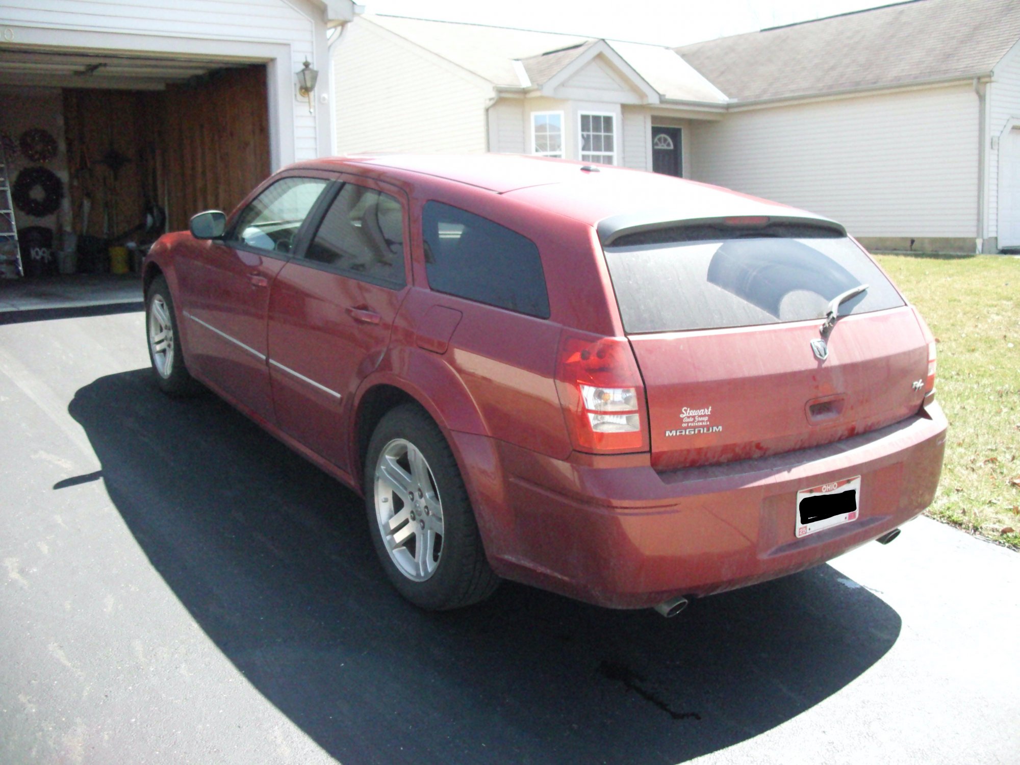 Dodge Magnum 2006 Rear Side view.jpg