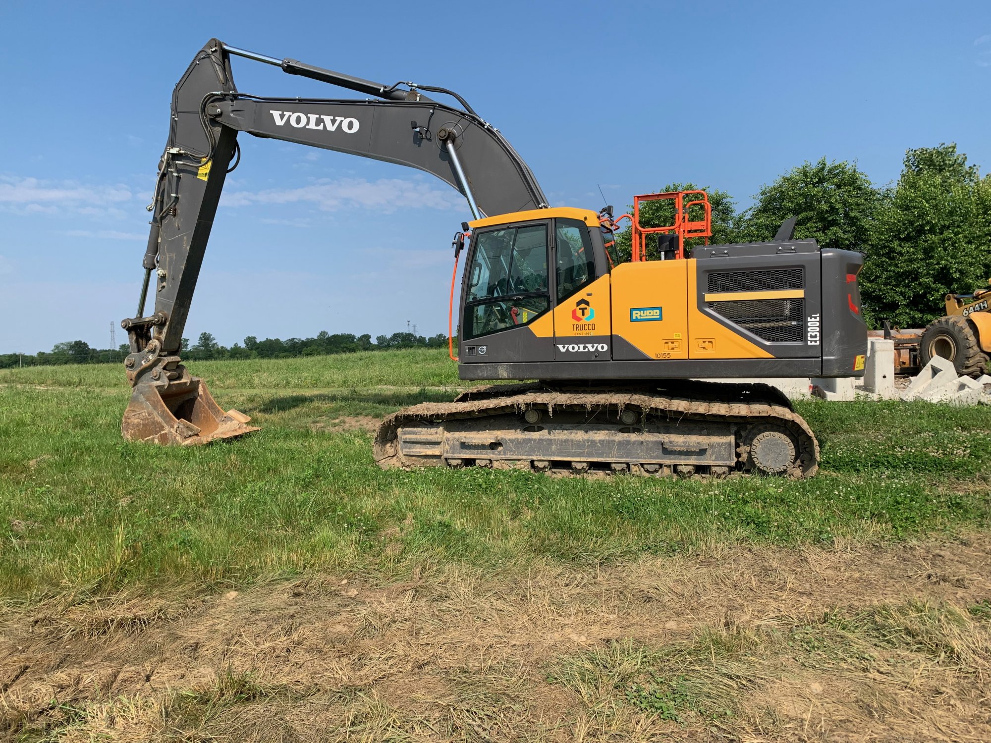 Galloway Road Sports complex - Construction - Volvo machinery 2.jpeg