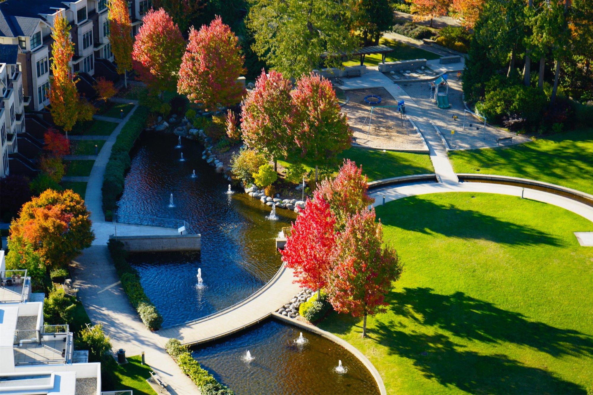 gardens and fountain.jpg