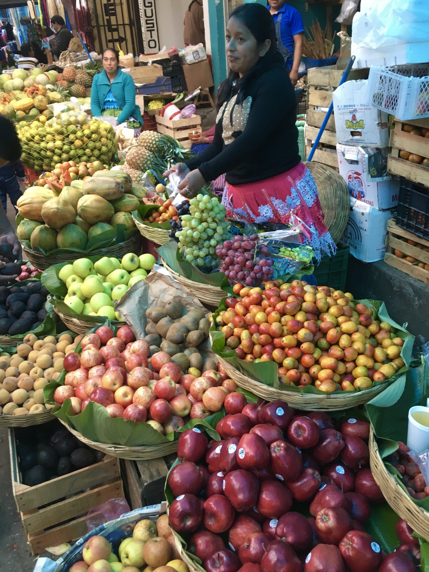 guat fruit stand.jpg