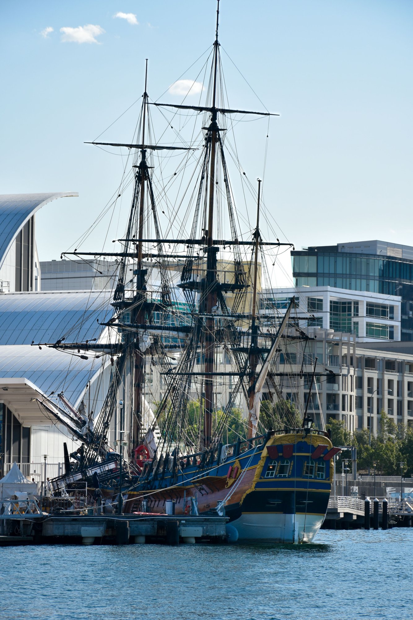 H.M.S. Endeavour.jpg