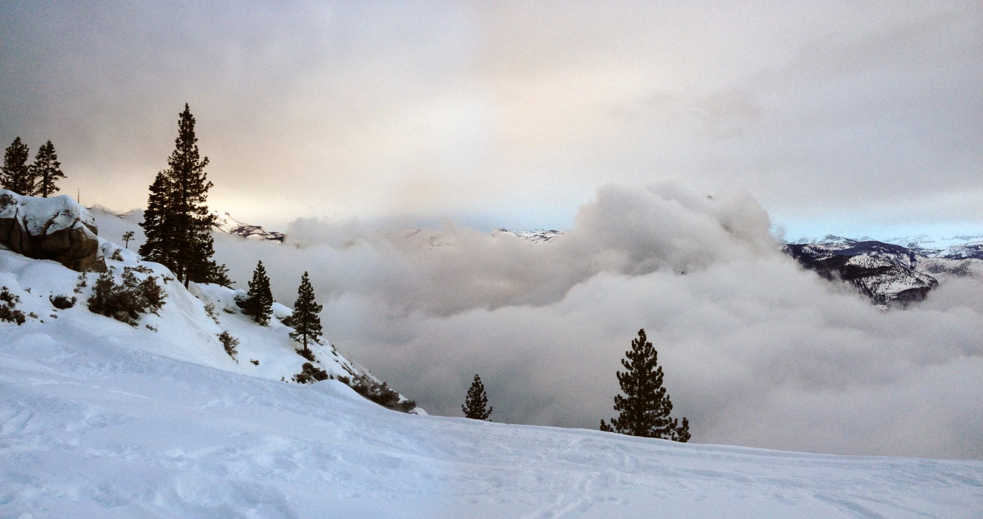 HalfDome_Mist.jpg