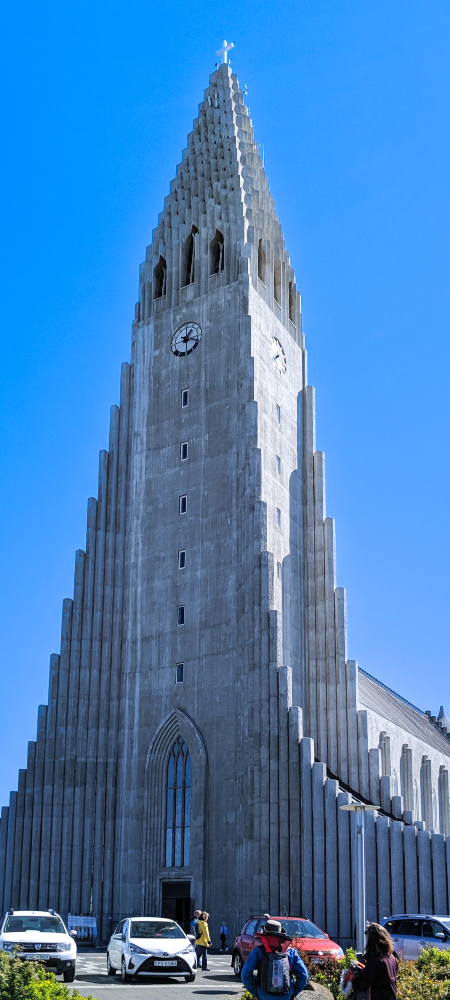 Hallgrimskirkja.jpg