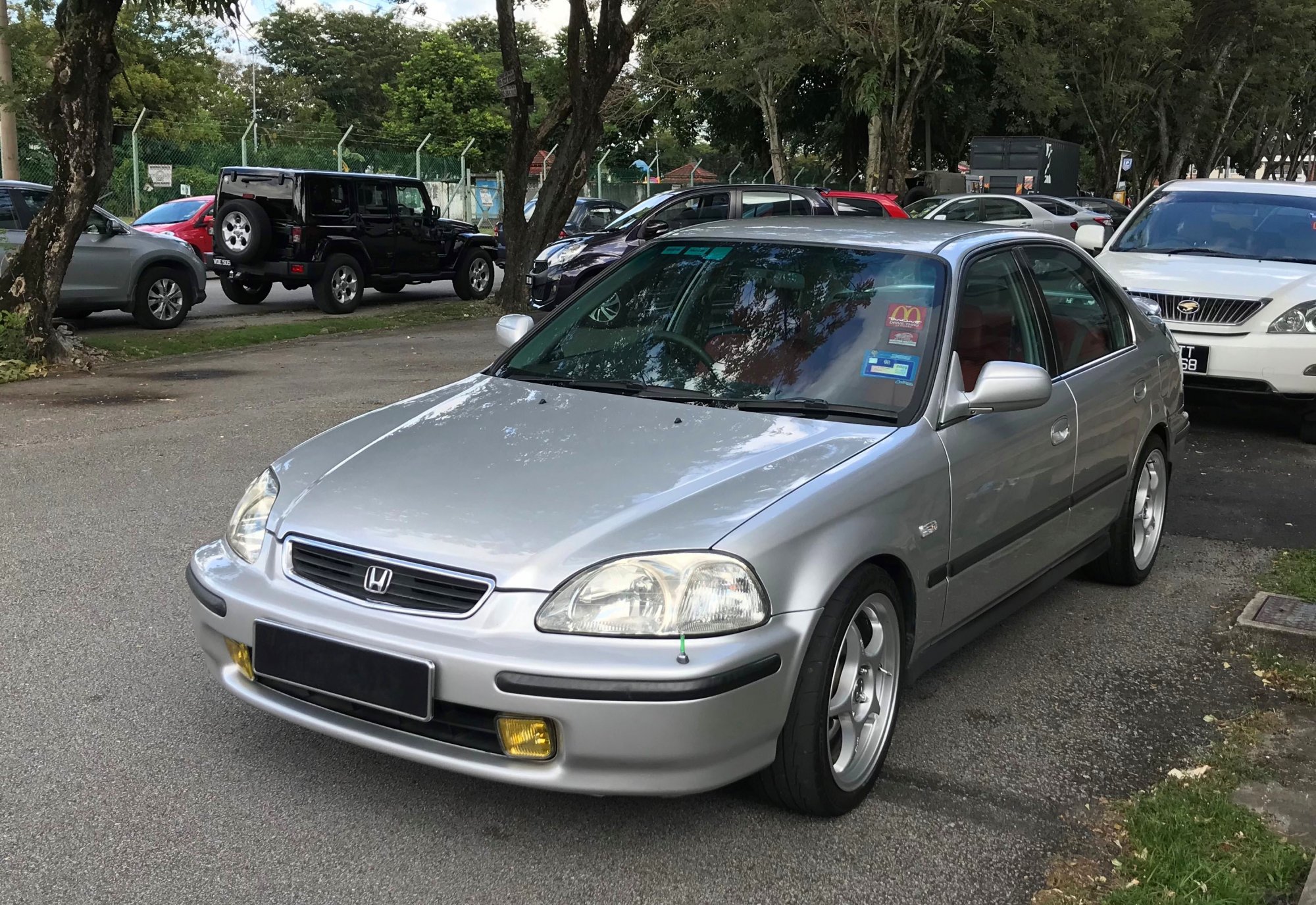 Honda Civic 2.jpg