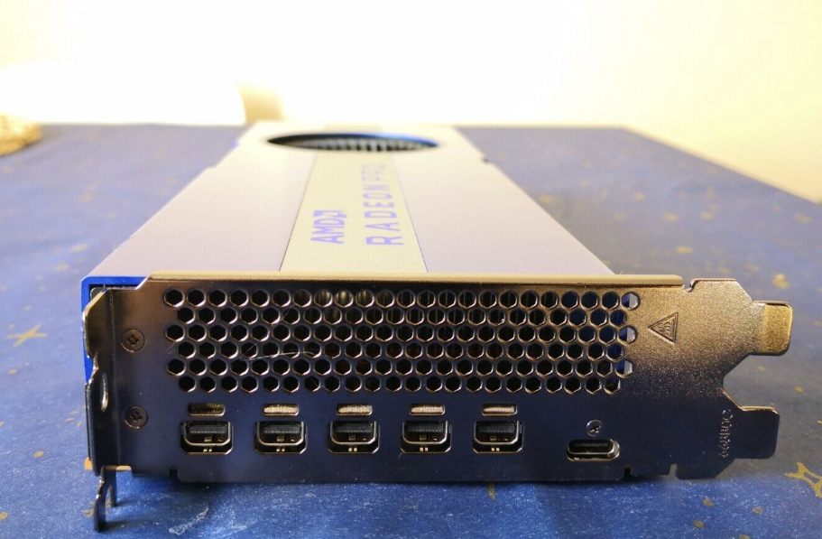 HP W5700X Ports.png