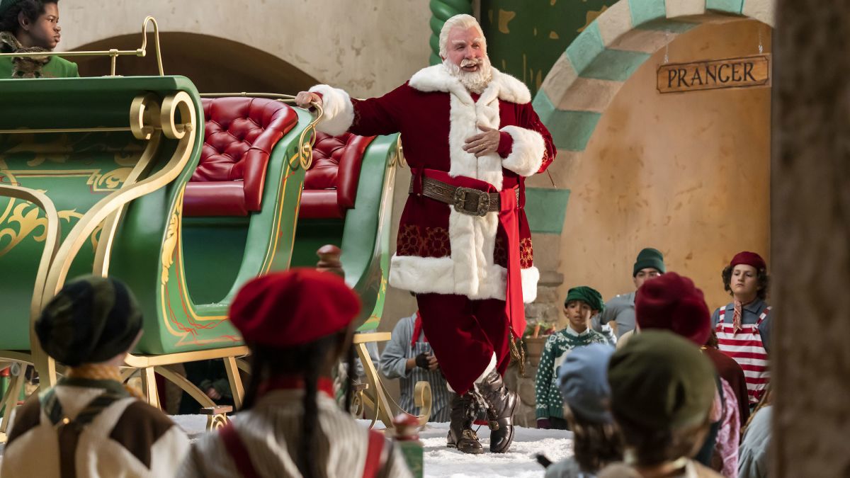 https---cdn.cnn.com-cnnnext-dam-assets-221114113216-the-santa-clauses.jpg