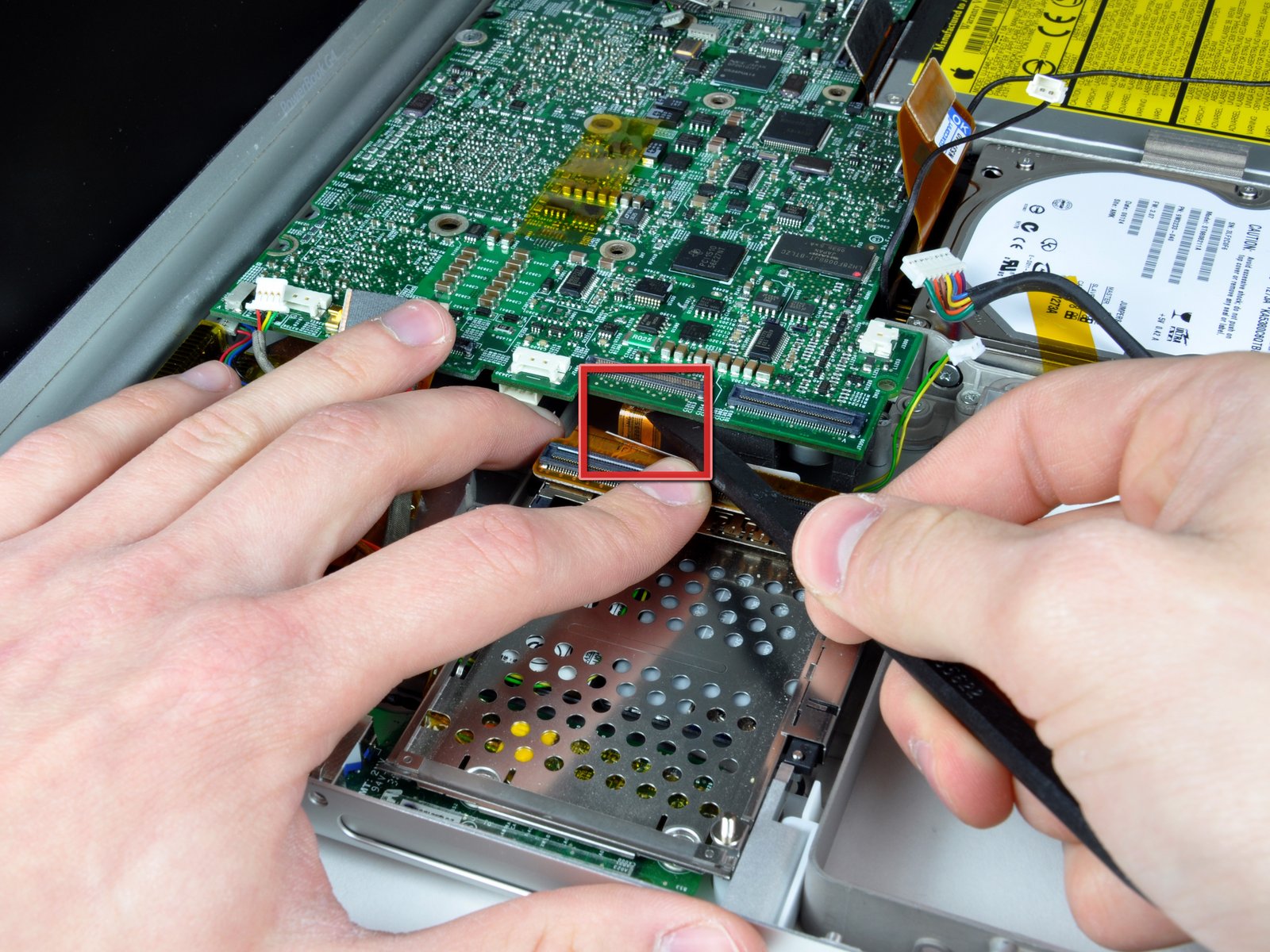 ifixit-pbg4-2.jpeg