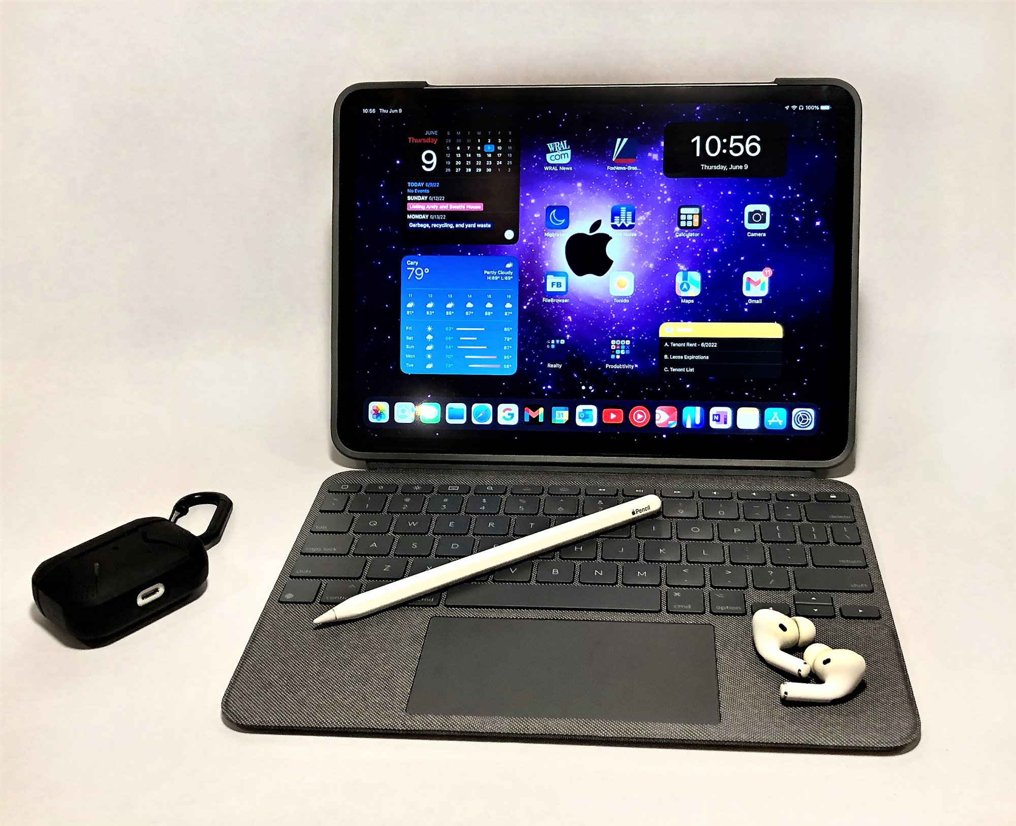 iPad and Combo Touch2.jpg