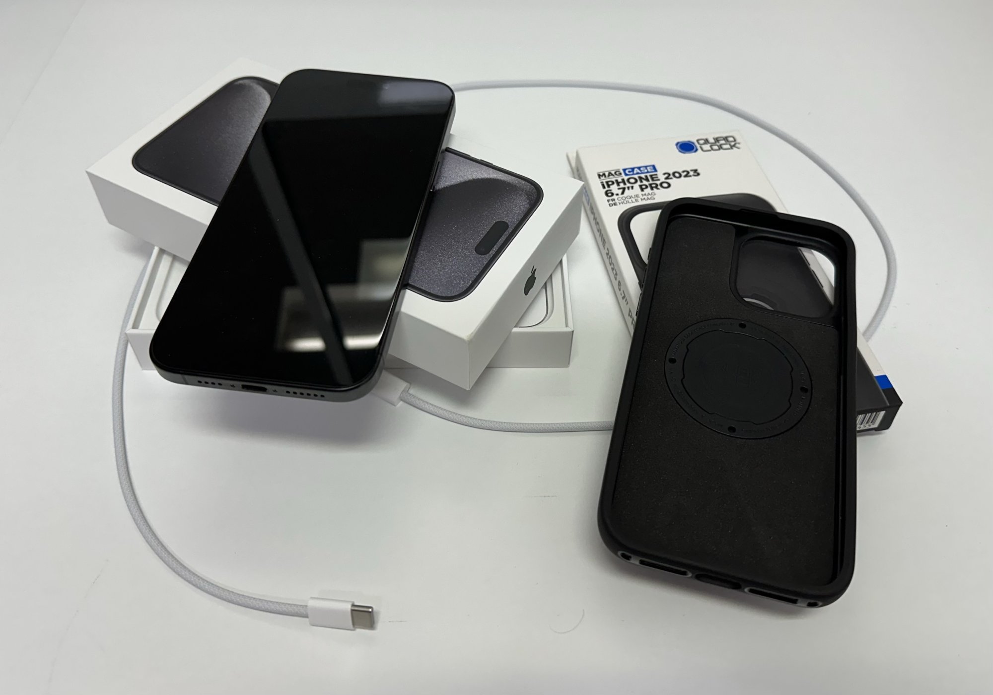 iPhone15ProMax.jpg