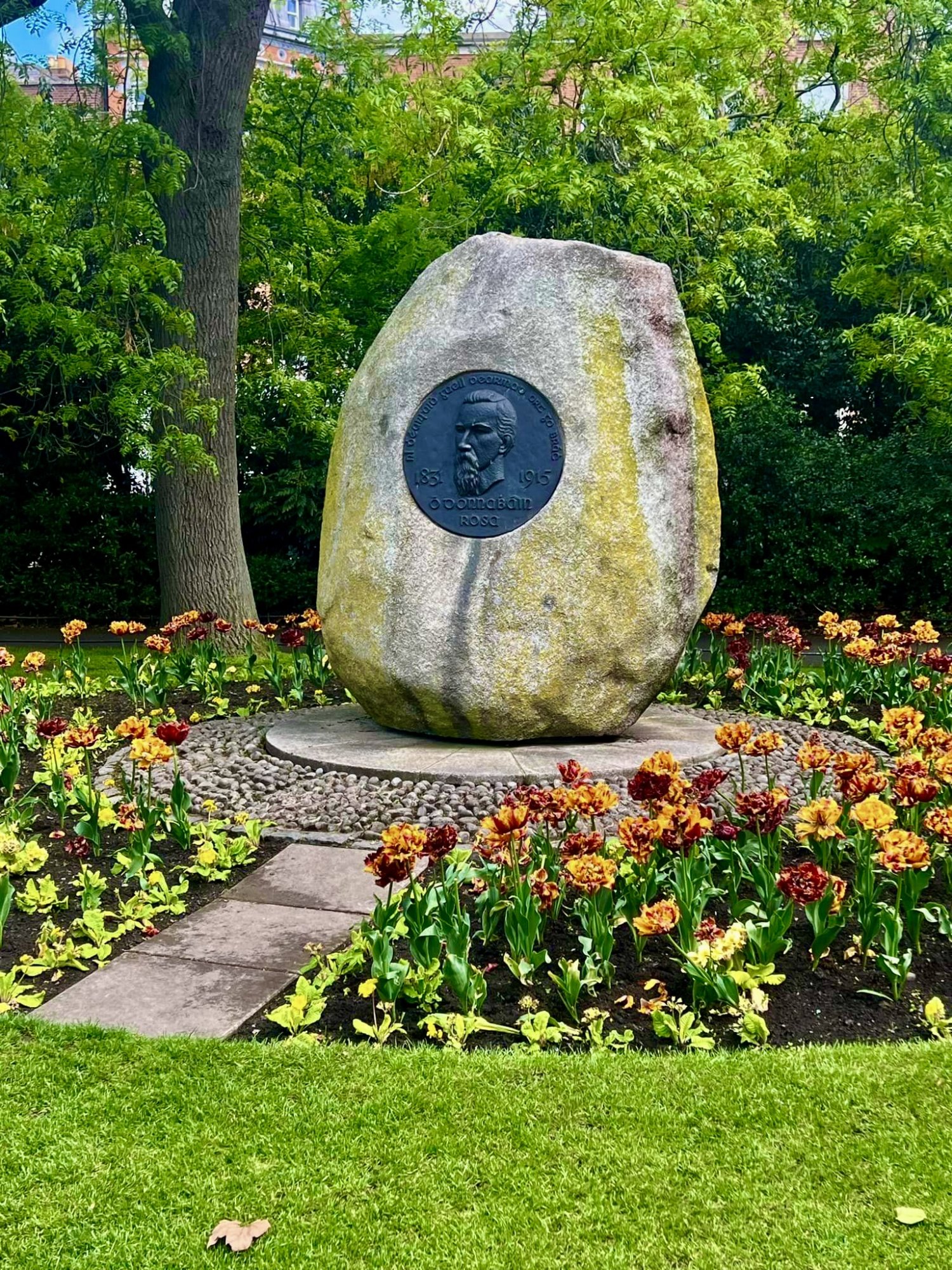 Jeremiah O'Donovan Rossa monument at Saint Stephen's Green in Dublin.jpg