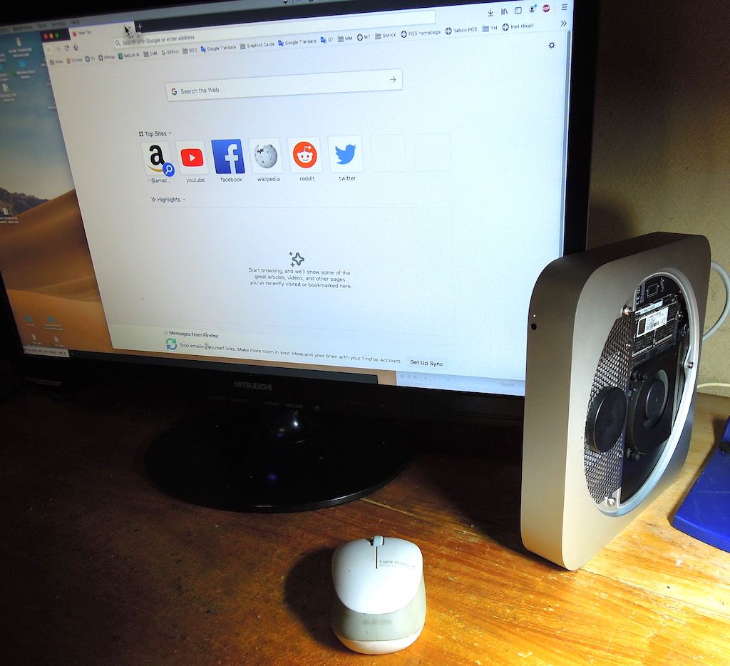 Mac Mini vertica.JPG