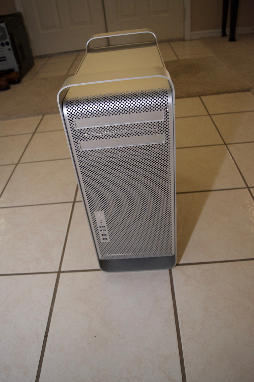 Mac Pro 4,1 - 5.jpg