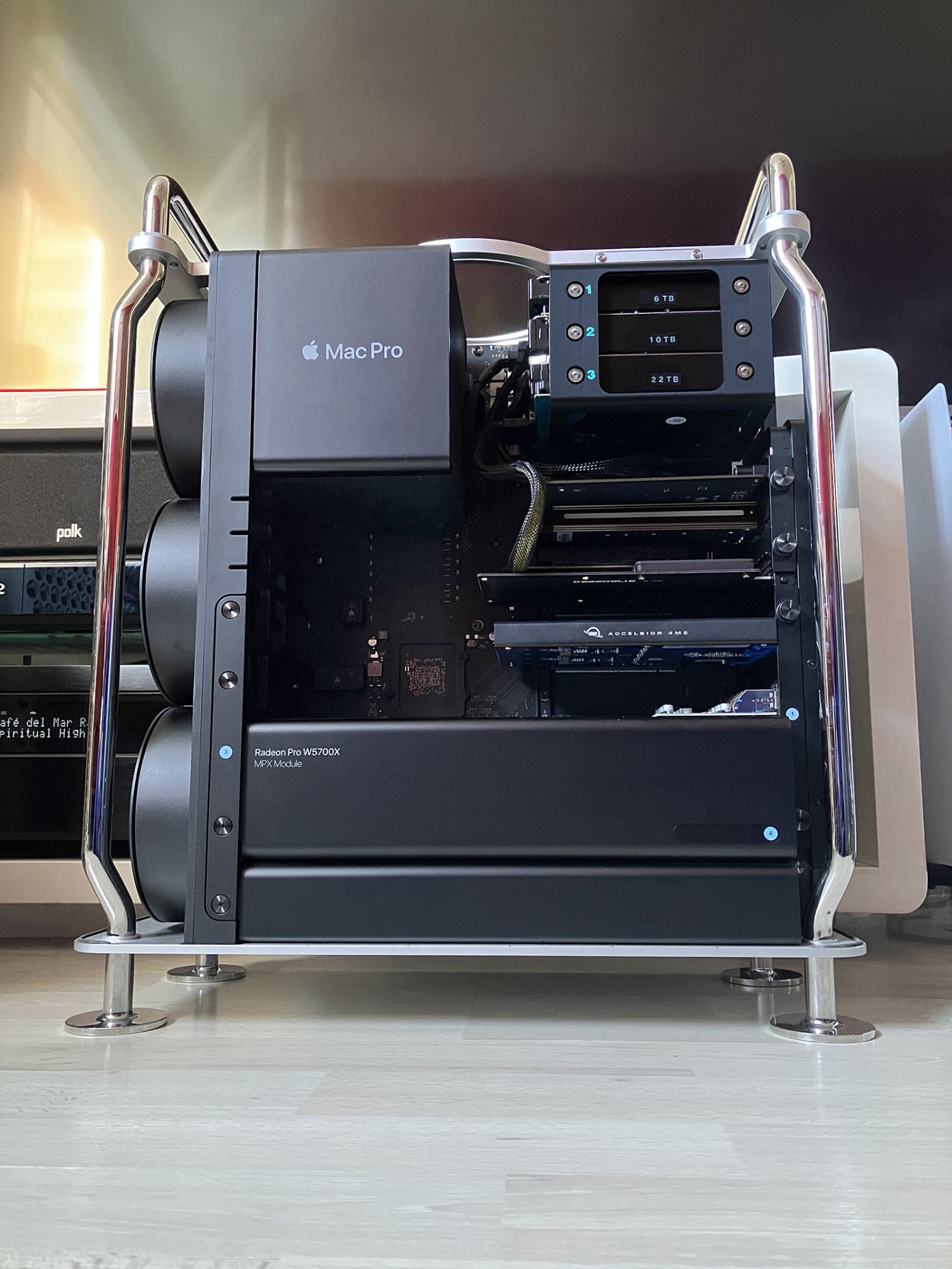 MacPro2019hero-lowres.jpg