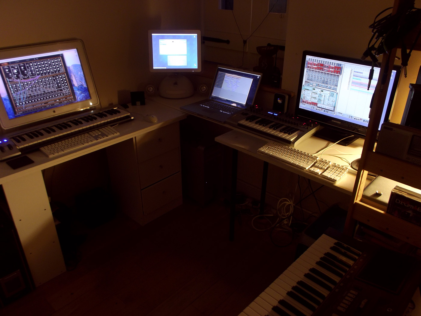 Macs.jpg