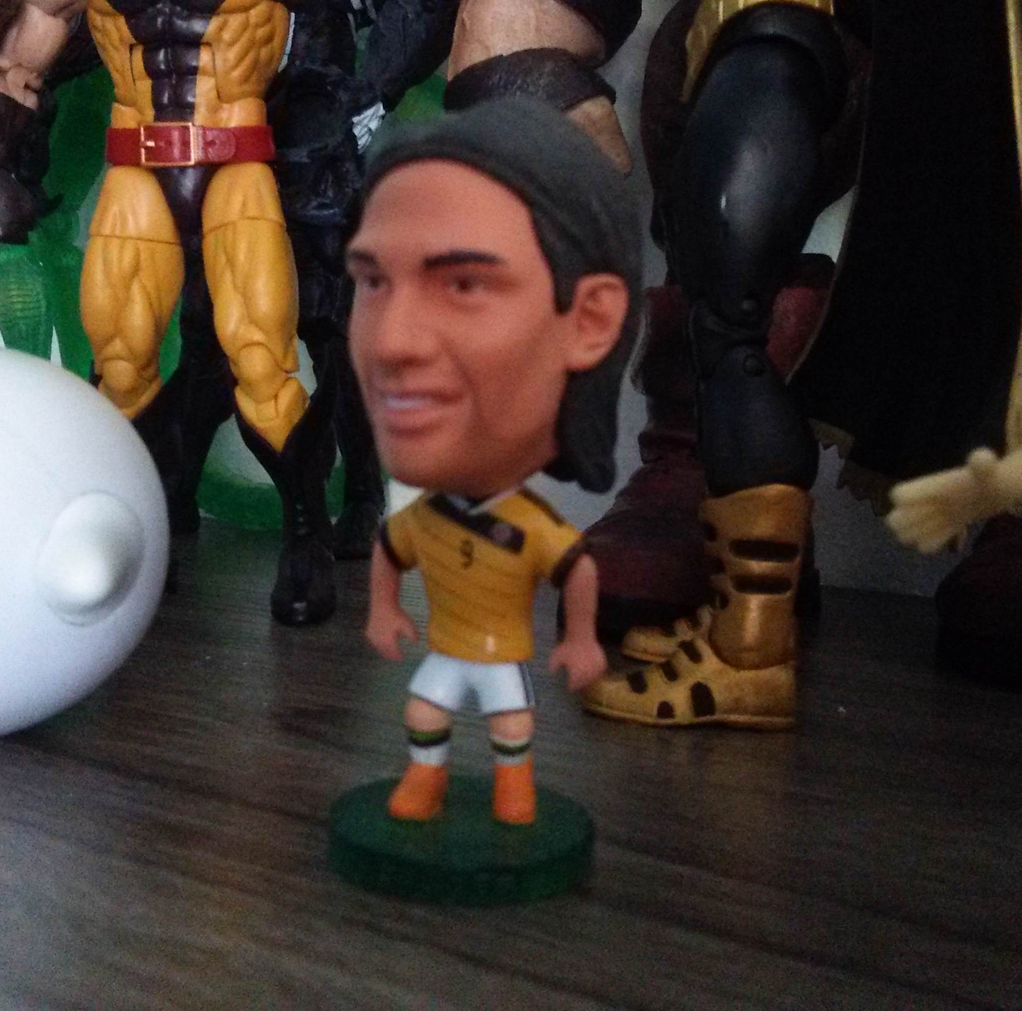 minifalcao.jpg