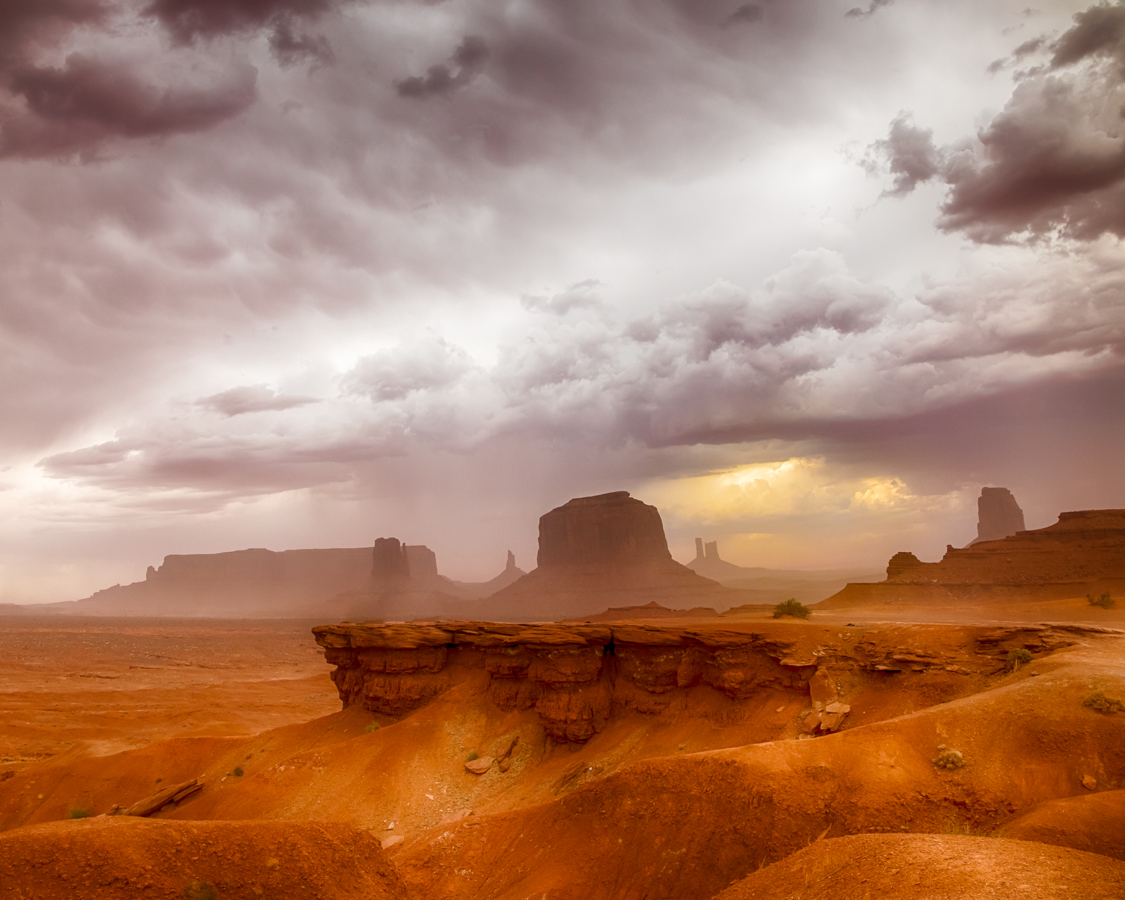 Monument Valley-1-2.jpg