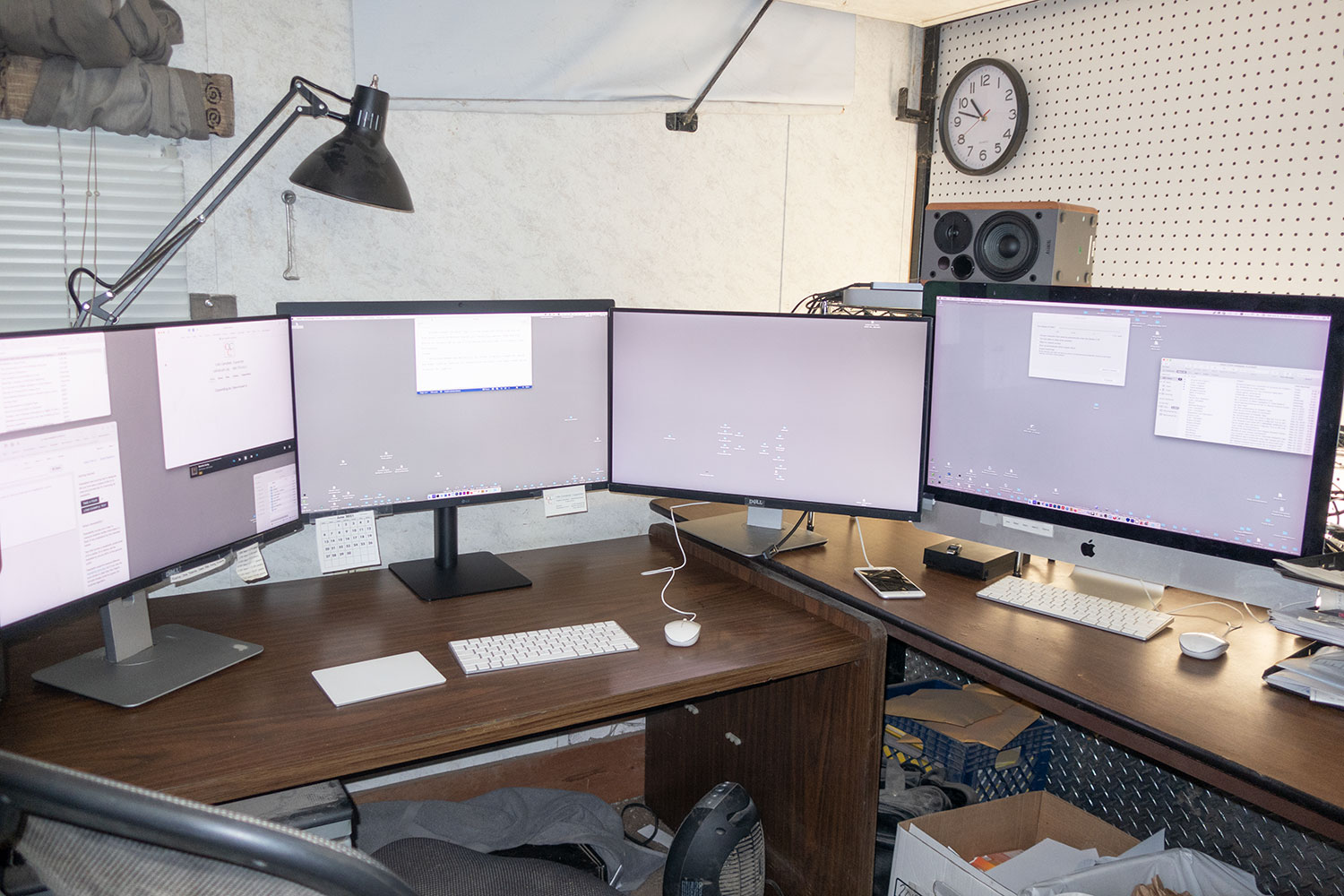 New-m1-Mini-office-setup.jpg