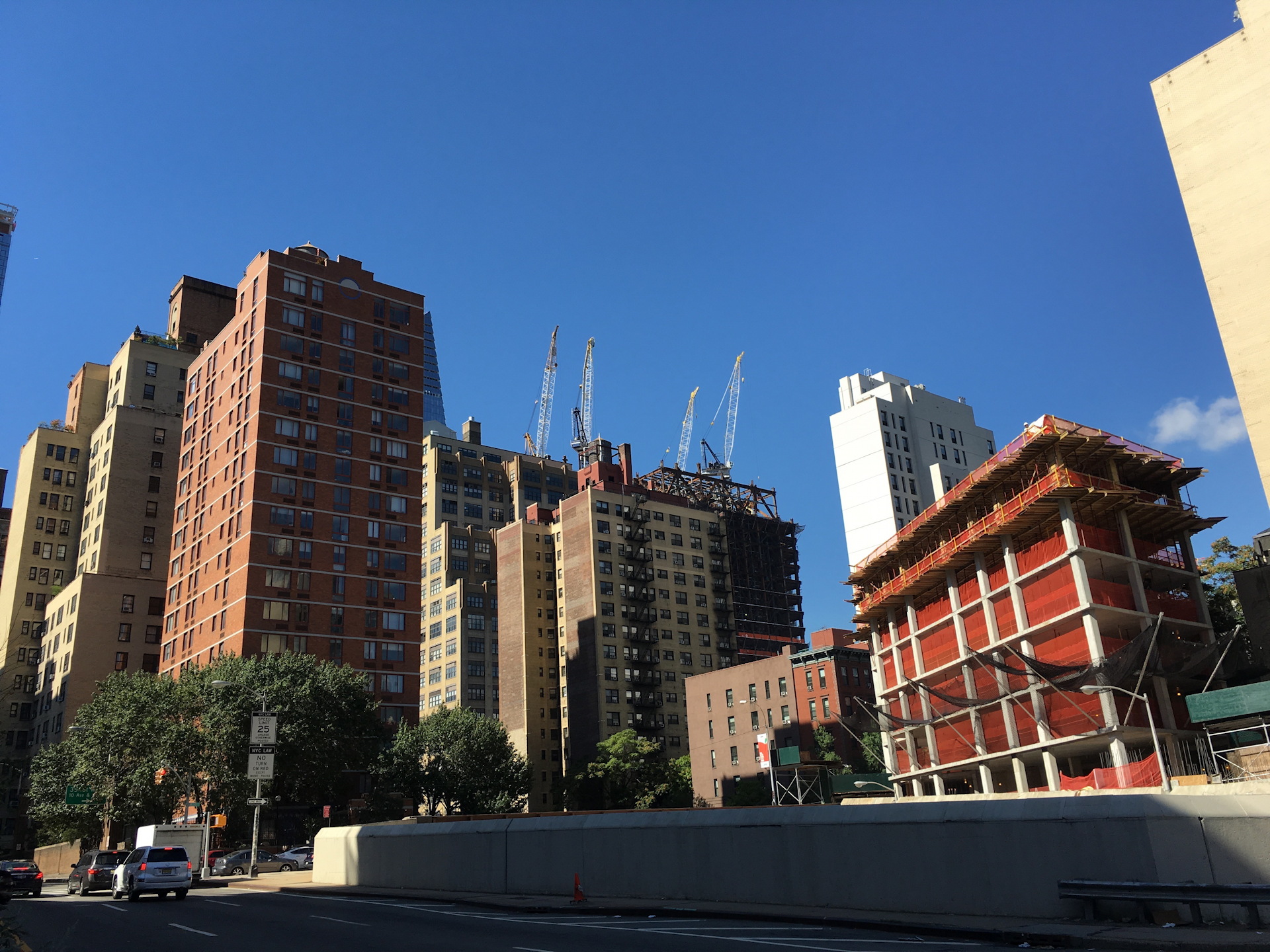 New York, NY - Flatbush Avenue Ext, September 13, 2016.jpg