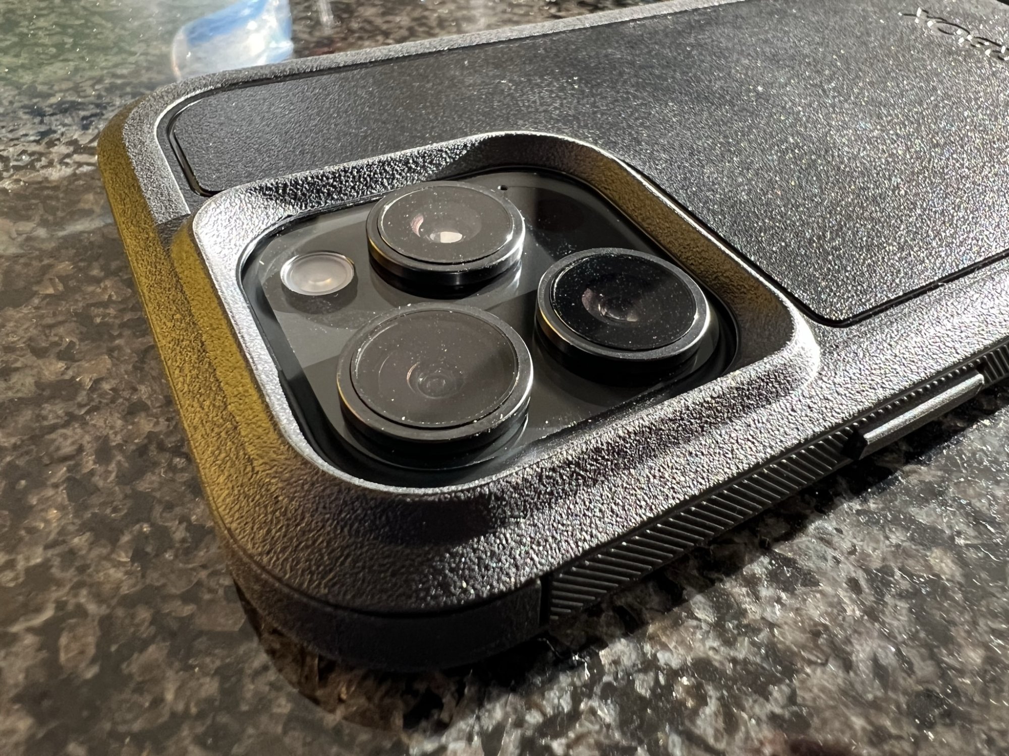 Otterbox Defender XT 4.jpg