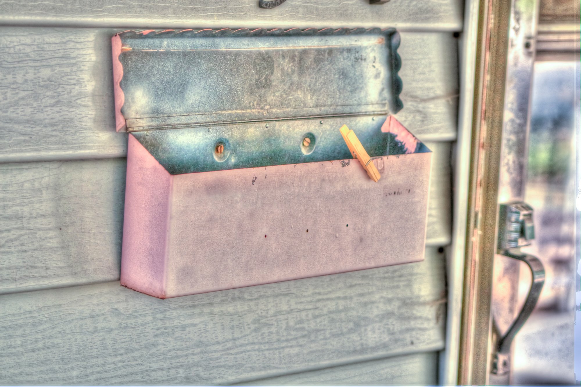 pinkmailbox - 1.jpeg