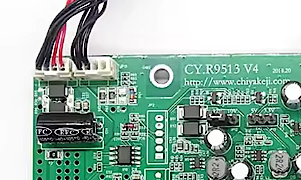 R9513NoSocket.jpg