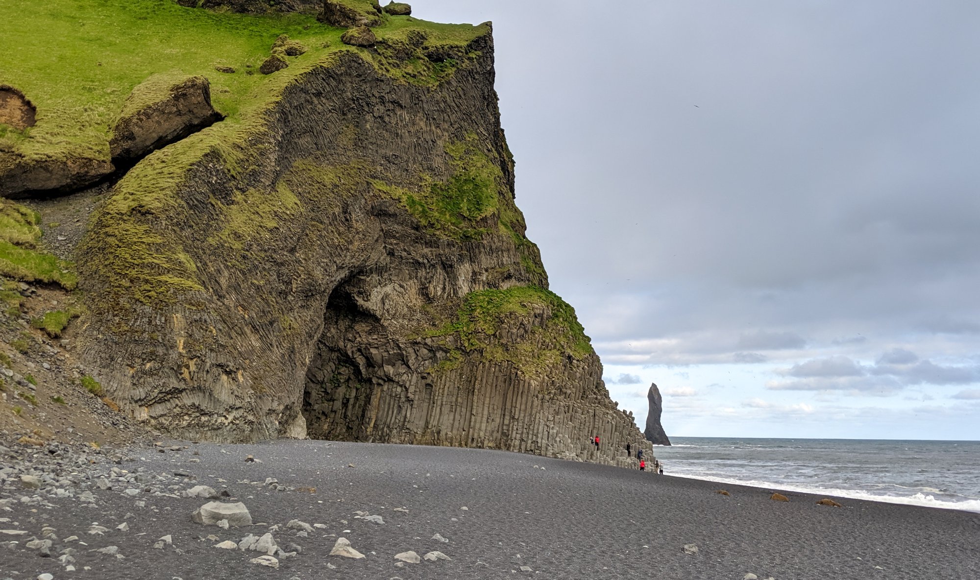 Reynisfjara Beach.jpg