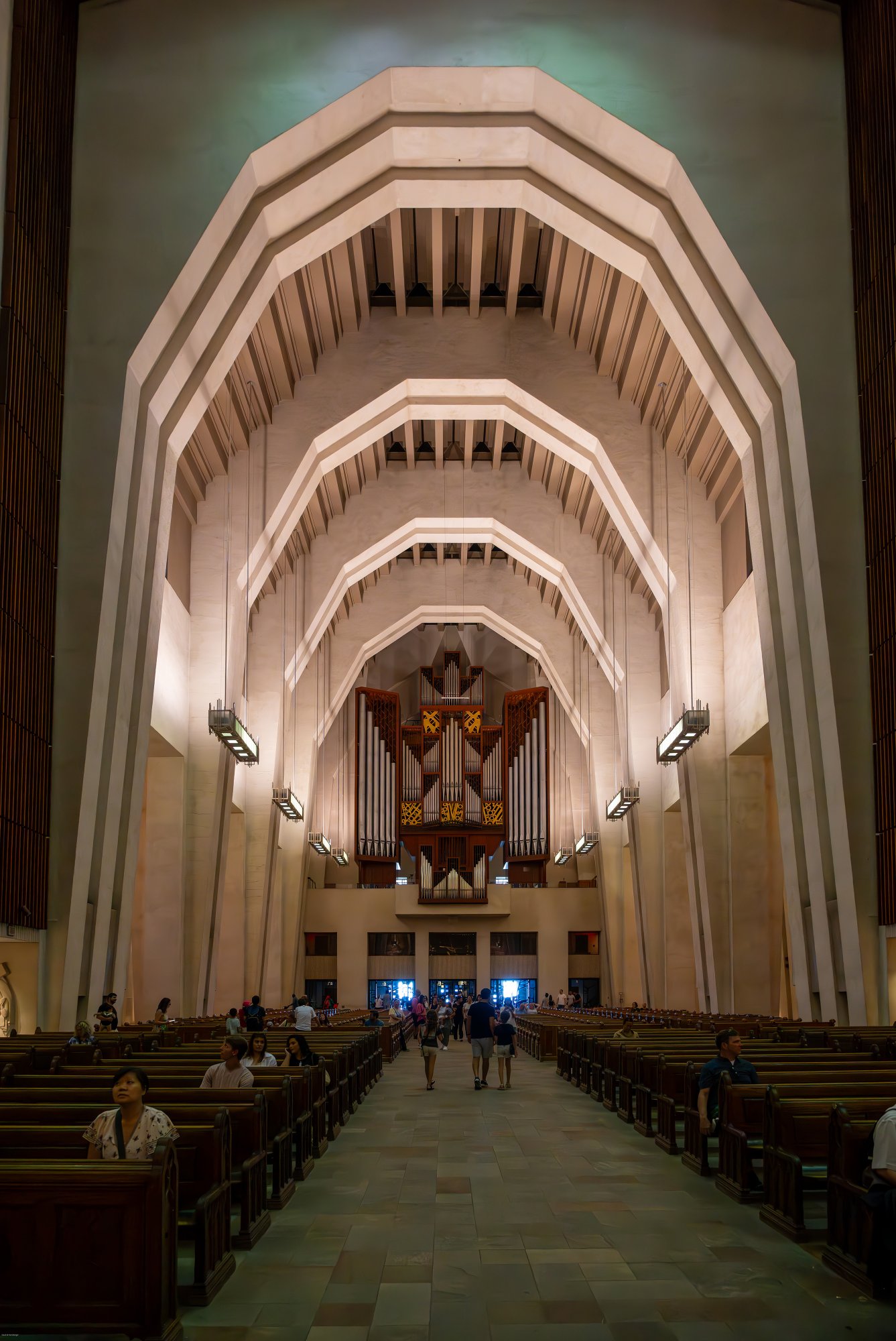 Saint Joseph's Oratory Interior.jpg