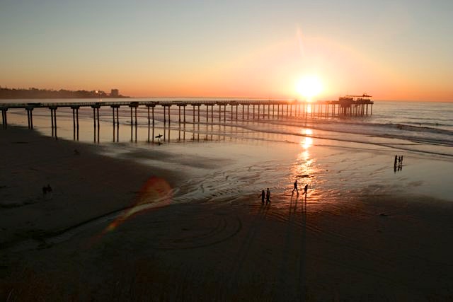 Scripps Pier.jpg