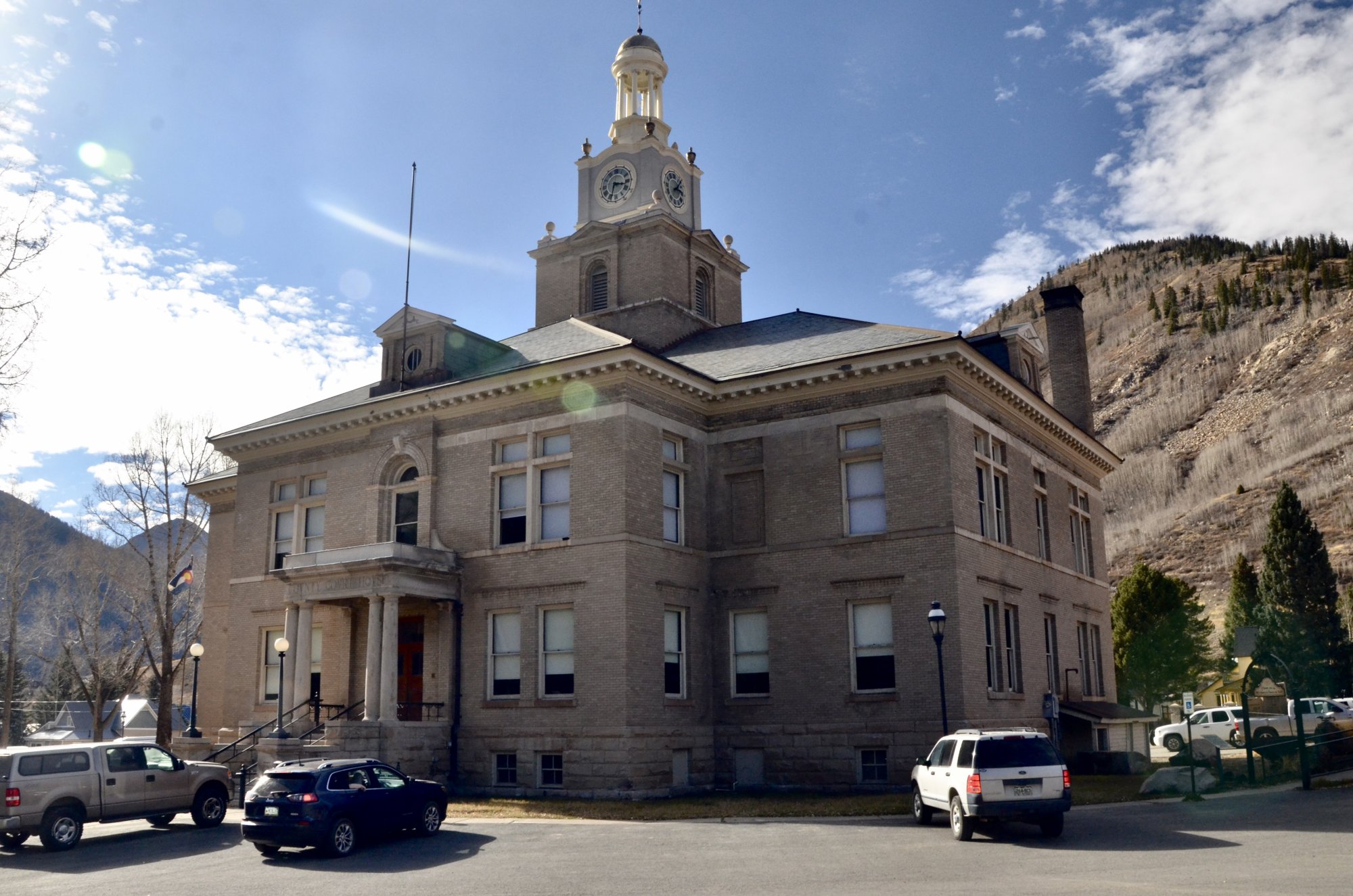 SilvertonCourtHouse.jpg