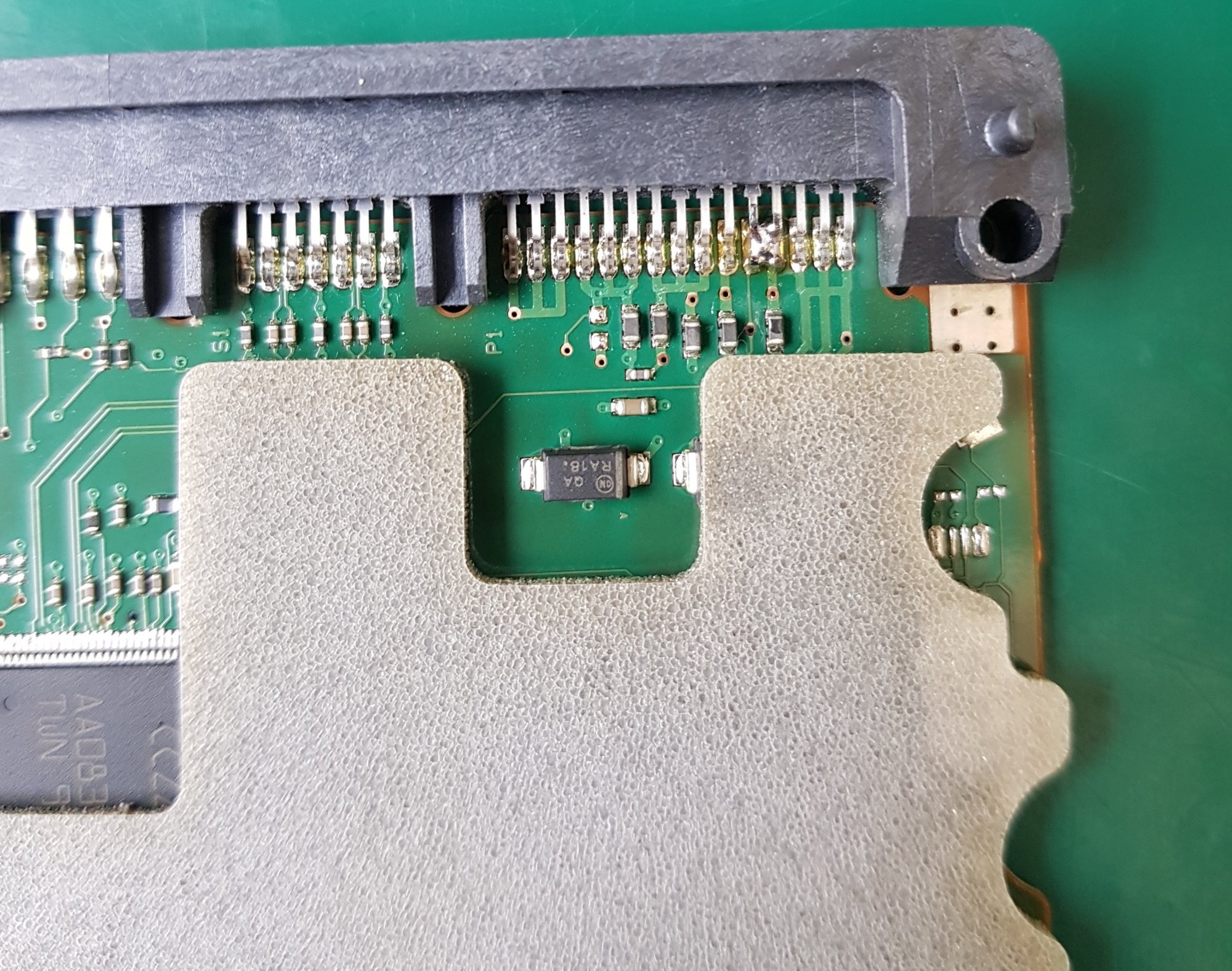 Soudure-Sonde-Sata-Apple-2010-2011-2.jpg