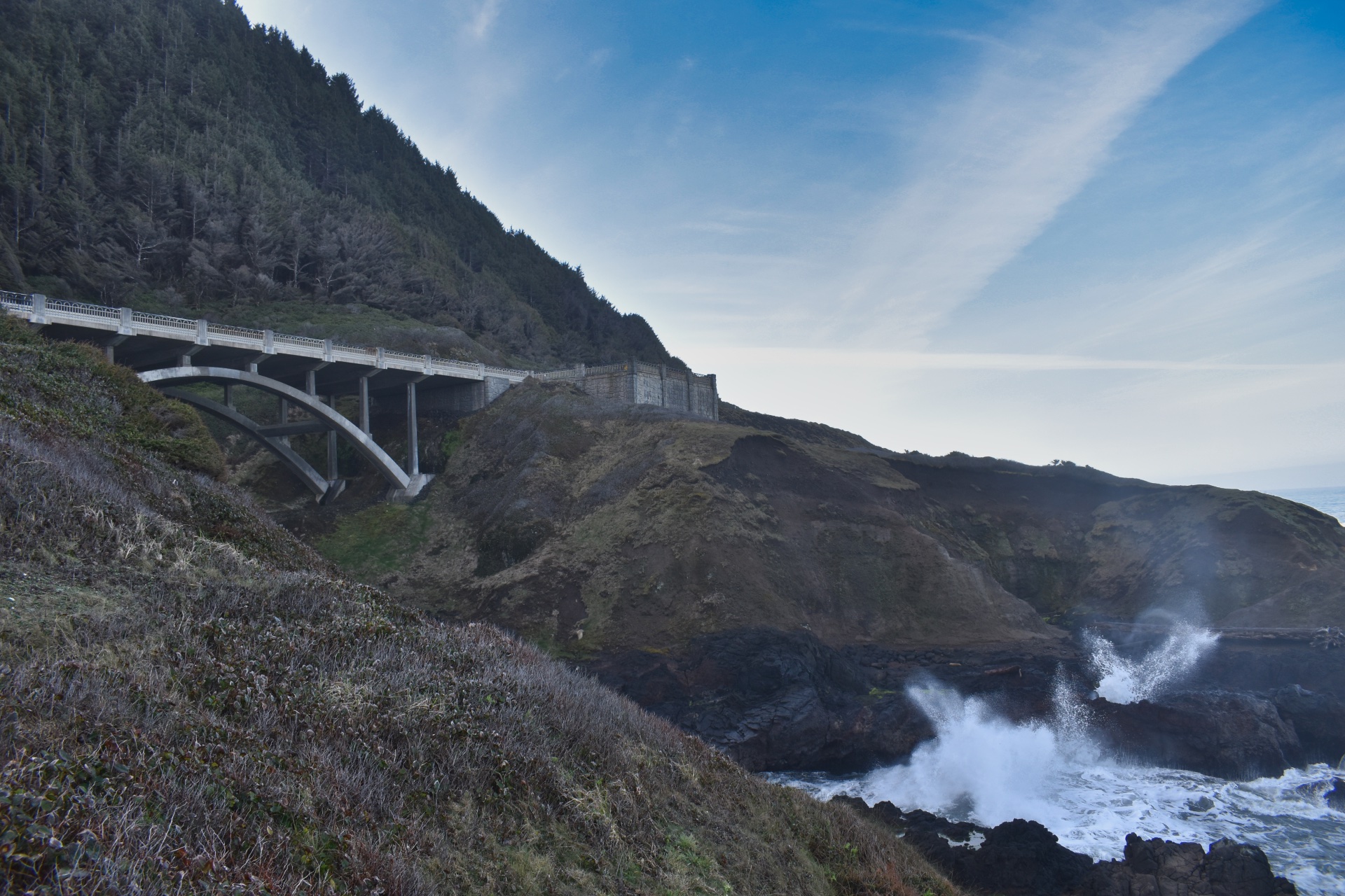 Spouting_Horn_Cape_Perpetua_Scenic_Area_OR-bridge.jpeg