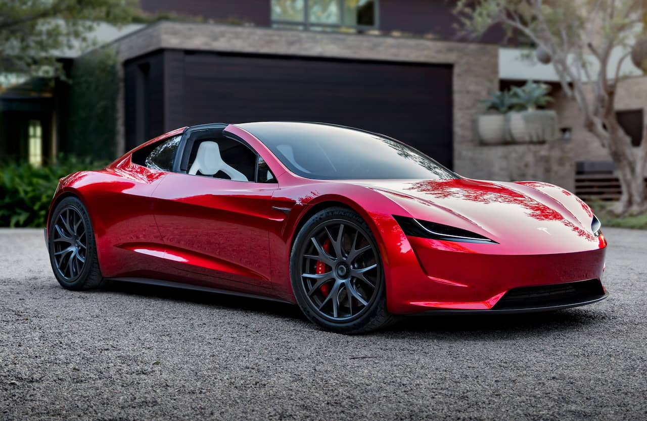 Tesla-Roadster-front-three-quarter-with-roof-retracted.jpg