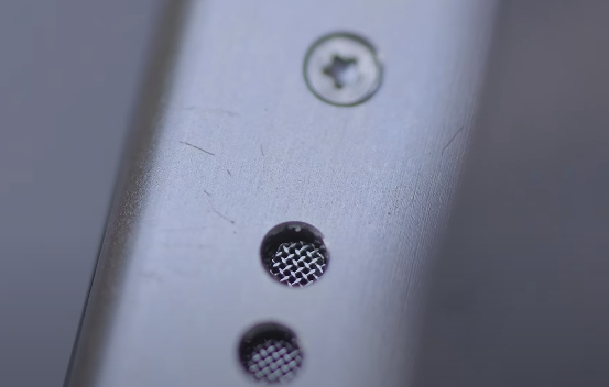 Titanium scratches.png