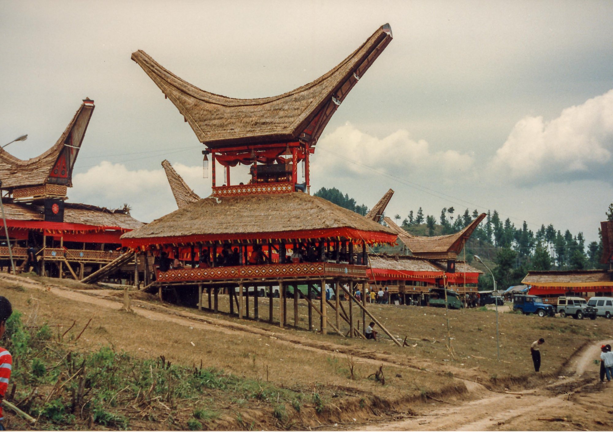 Tona Toraja Sulawesi 1990.jpg