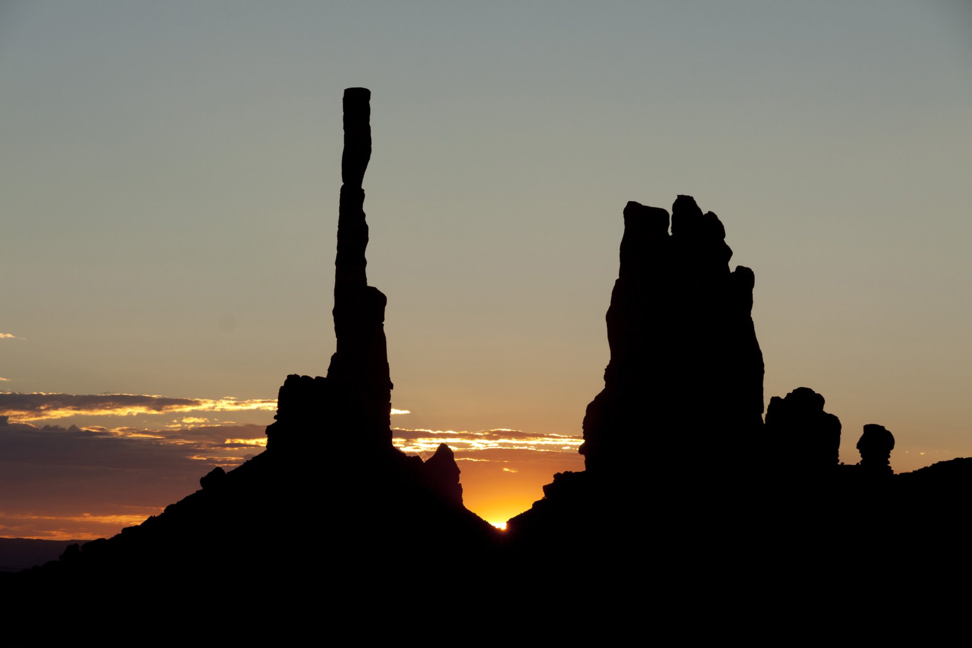 totem pole dawn6812c.jpg