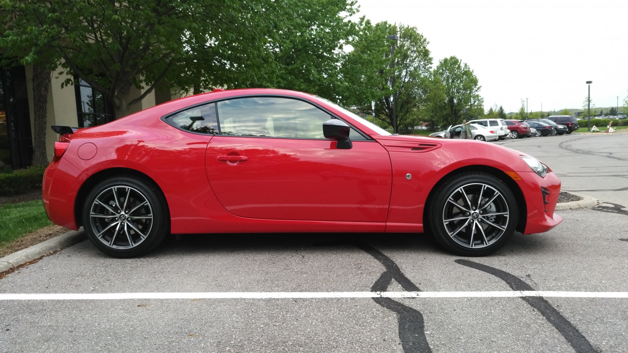 Toyota 86 - My car - Right side view parked at office.jpg