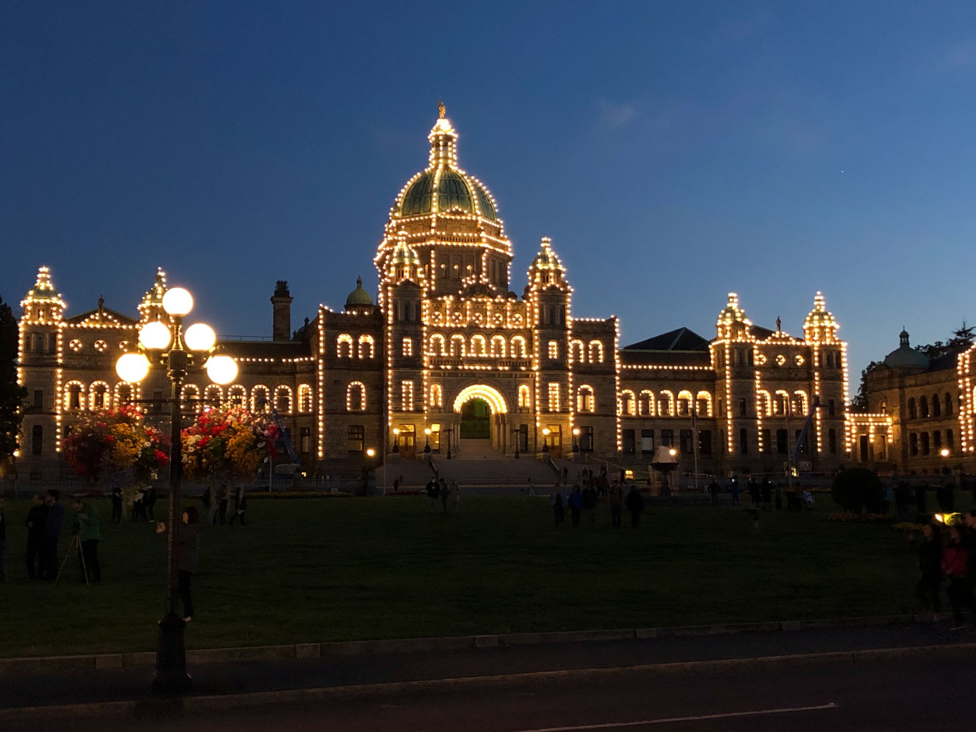 Victoria BC Parliament Building.JPG