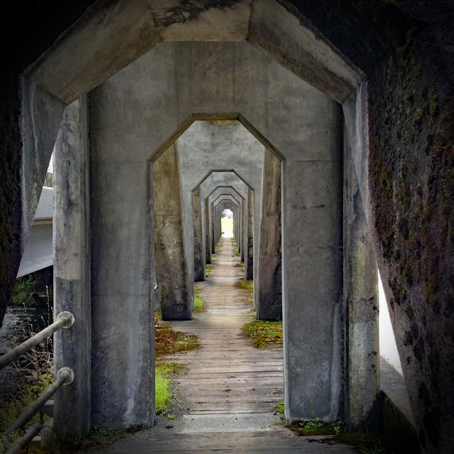 walkway-arches.jpg